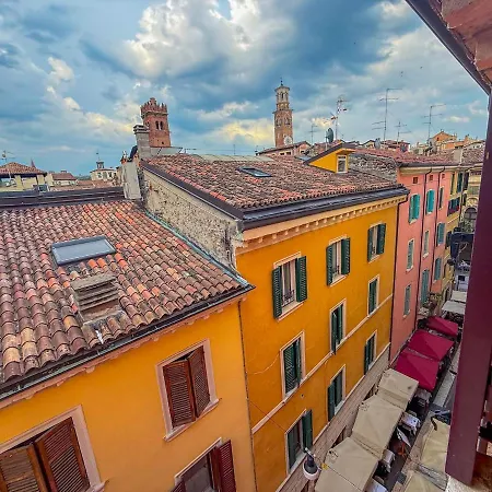 Appartamento At Piazza Erbe Skyline View Free Parking *