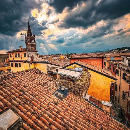 At Piazza Erbe Skyline View Free Parking Appartamento Verona